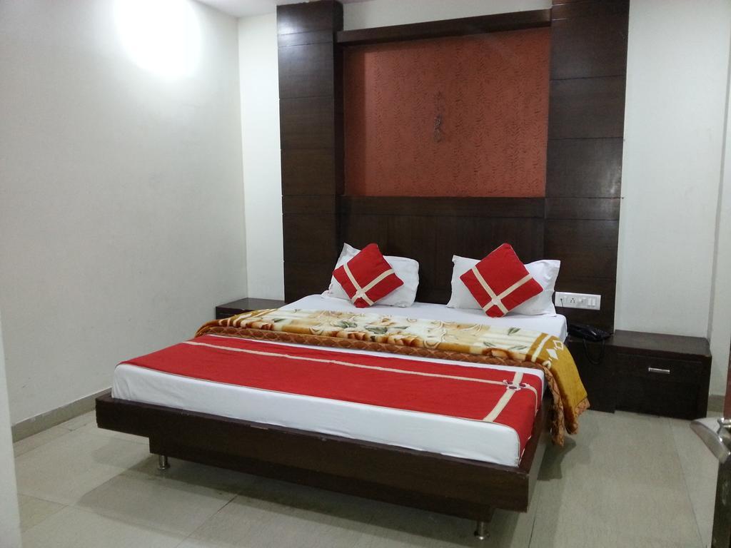 Hotel Shivam International - A Well Hygiene Property All Staff Vaccinated " New Delhi Exterior photo