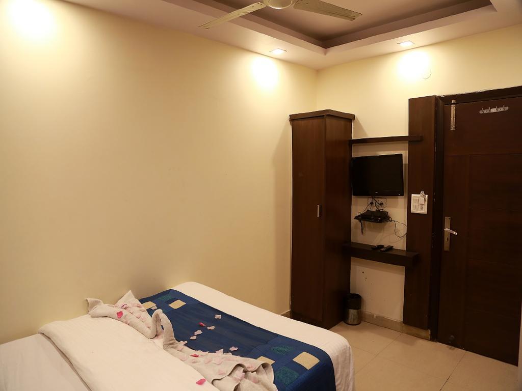 Hotel Shivam International - A Well Hygiene Property All Staff Vaccinated " New Delhi Exterior photo