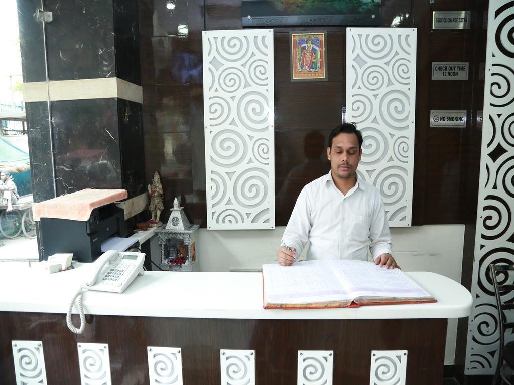 Hotel Shivam International - A Well Hygiene Property All Staff Vaccinated " New Delhi Exterior photo